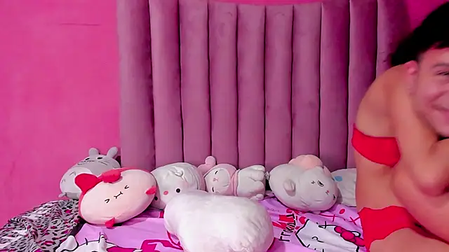 Snapshot of JustiinJazmin chatting on 03-01-25, 12:17 JustiinJazmin online show from 03-01-25, 12:17