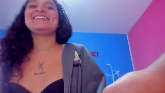 Snapshot of JustiinJazmin chatting on 11-13-25, 09:51 JustiinJazmin online show from 11-13-25, 09:51