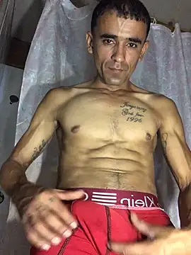 Snapshot of lopez96hot chatting on 12-14-24, 12:01 lopez96hot online show from 12-14-24, 12:01