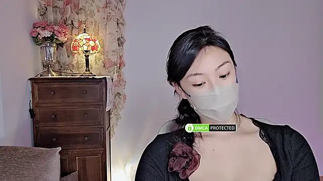 Snapshot of L-Moonlight chatting on 12-06-24, 04:22 L-Moonlight online show from 12-06-24, 04:22