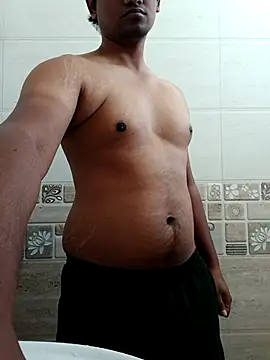Snapshot of Long_Laster chatting on 11-10-25, 05:01 Long Laster online show from 11-10-25, 05:01