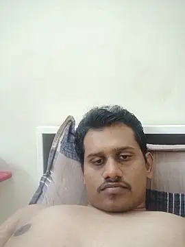 Snapshot of Long_Laster chatting on 06-01-26, 01:33 Long Laster online show from 06-01-26, 01:33