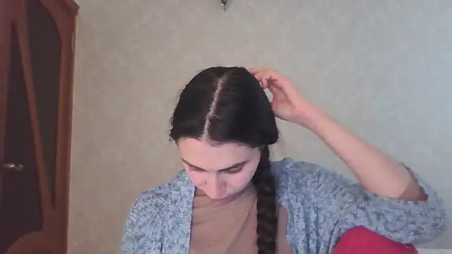 Snapshot of Kashtanka_ chatting on 04-30-26, 07:48 Kashtanka online show from 04-30-26, 07:48