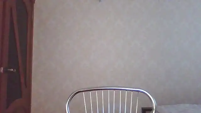 Snapshot of Kashtanka_ chatting on 05-15-26, 06:33 Kashtanka online show from 05-15-26, 06:33
