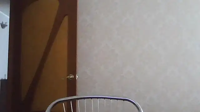 Snapshot of Kashtanka_ chatting on 04-20-26, 06:27 Kashtanka online show from 04-20-26, 06:27