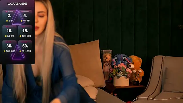 Snapshot of Kylie_Benton chatting on 03-11-25, 06:30 Kylie Benton online show from 03-11-25, 06:30