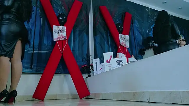 MeliizaQueen online show from 04-14-26, 12:54