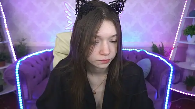 Snapshot of Cherry_Wipe chatting on 02-19-25, 06:55 Cherry Wipe online show from 02-19-25, 06:55