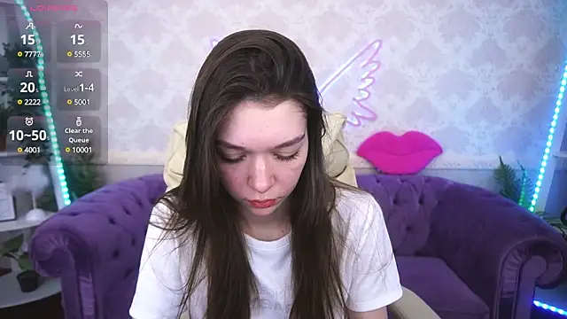 Snapshot of Cherry_Wipe chatting on 03-10-25, 01:43 Cherry Wipe online show from 03-10-25, 01:43