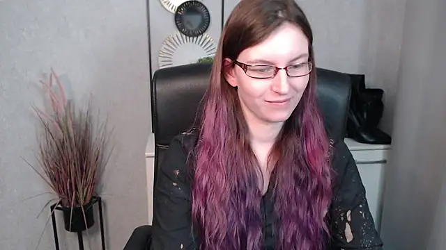 emmaxDelight online show from 02-25-25, 12:38