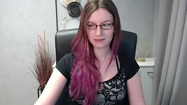 emmaxDelight online show from 01-26-25, 07:42