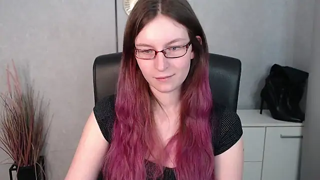 emmaxDelight online show from 02-14-25, 12:36