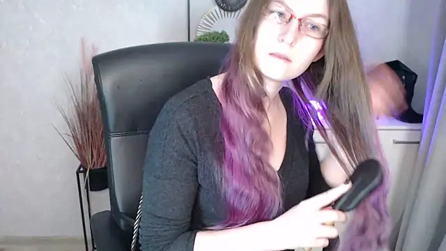 emmaxDelight online show from 10-30-25, 06:34