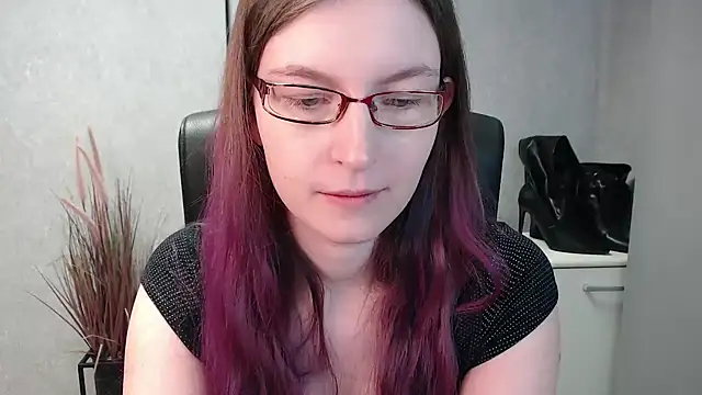 emmaxDelight online show from 02-18-25, 10:16