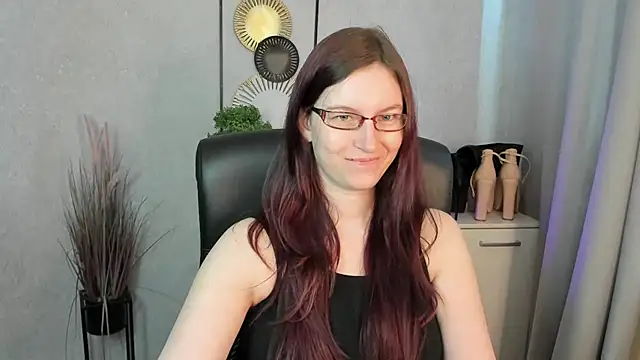 emmaxDelight online show from 06-12-26, 06:55