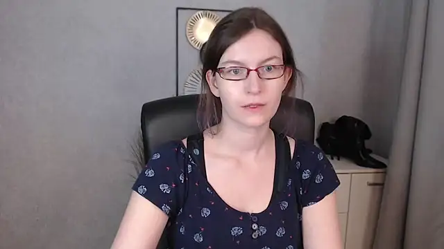 emmaxDelight online show from 09-16-25, 05:19