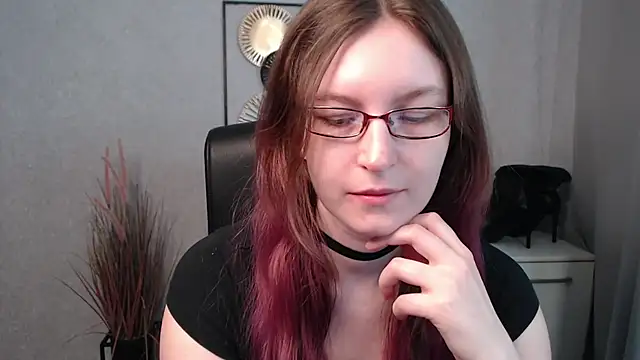 emmaxDelight online show from 03-18-25, 06:39