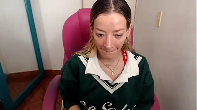 zoe jones13 online show from 07-19-26, 12:19