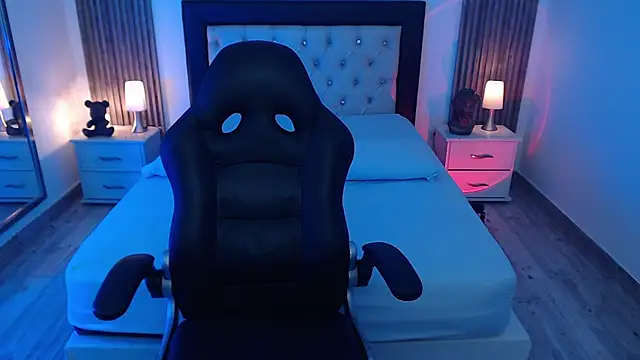 zoe jones13 online show from 09-29-25, 03:13