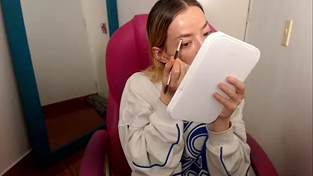 zoe jones13 online show from 07-17-26, 01:25