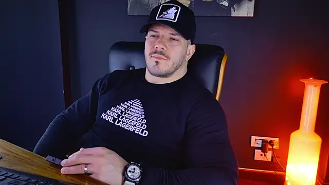 AngeloEric online show from 02-11-25, 06:51