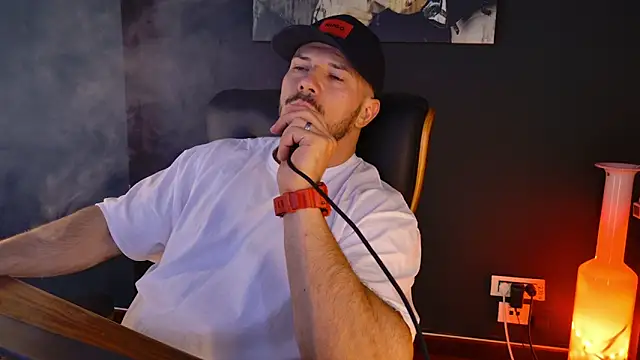 AngeloEric online show from 10-31-25, 12:46