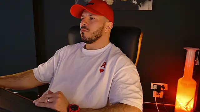 Snapshot of AngeloEric chatting on 03-01-26, 11:43 AngeloEric online show from 03-01-26, 11:43