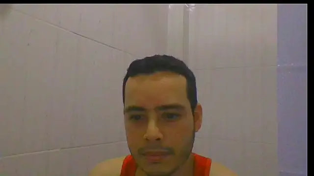 Snapshot of Gasparin32 chatting on 11-01-25, 09:52 Gasparin32 online show from 11-01-25, 09:52