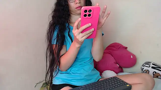 Gianna cute  online show from 10-06-25, 12:34