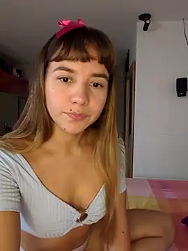 Snapshot of Sofiapeachh chatting on 03-22-25, 05:17 Sofiapeachh online show from 03-22-25, 05:17