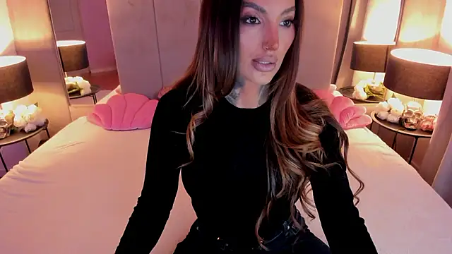 Snapshot of NatalyThorn88 chatting on 02-06-26, 05:58 NatalyThorn88 online show from 02-06-26, 05:58