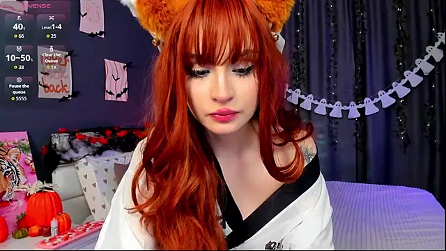  Jenny Miller  online show from 10-26-25, 04:13