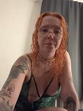 Snapshot of alt_cutie chatting on 10-03-25, 07:59 alt cutie online show from 10-03-25, 07:59