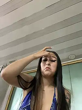 Snapshot of _Luuna chatting on 03-11-25, 03:25 Luuna online show from 03-11-25, 03:25