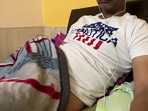 urbrownbunny online show from 04-11-26, 05:49