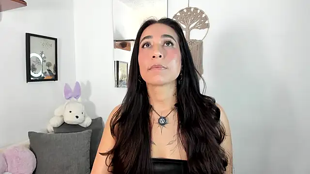 electra hunt online show from 06-25-26, 01:03