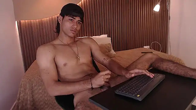 zander 2120 online show from 02-25-25, 04:35
