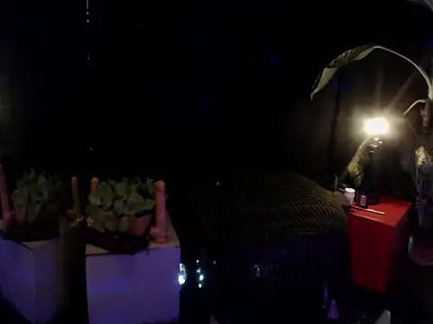 Snapshot of laye19 chatting on 10-02-25, 10:57 laye19 online show from 10-02-25, 10:57