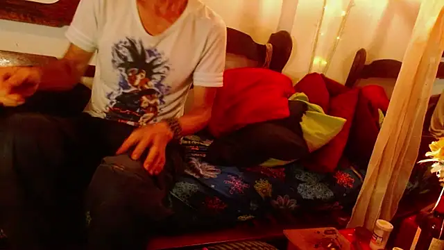 laye19 online show from 02-12-26, 06:57