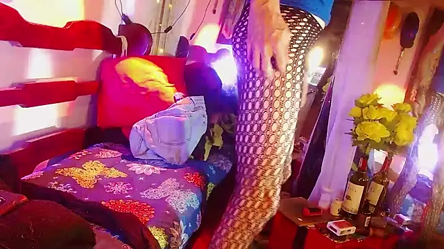 laye19 online show from 02-06-26, 04:52