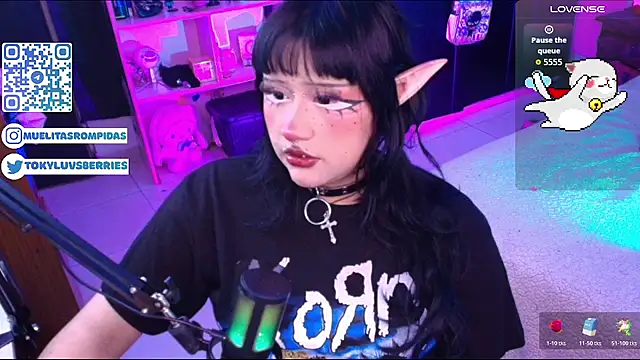 toky doll online show from 03-27-26, 02:53