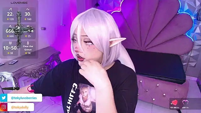 toky doll online show from 10-13-25, 04:08