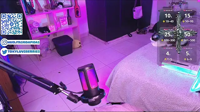 toky doll online show from 04-04-26, 01:56