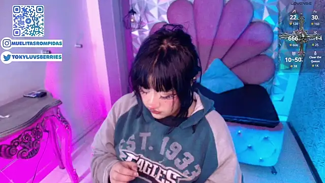 toky doll online show from 02-26-26, 04:56