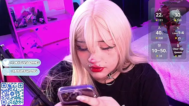 Snapshot of toky_doll chatting on 05-08-26, 02:26 toky doll online show from 05-08-26, 02:26