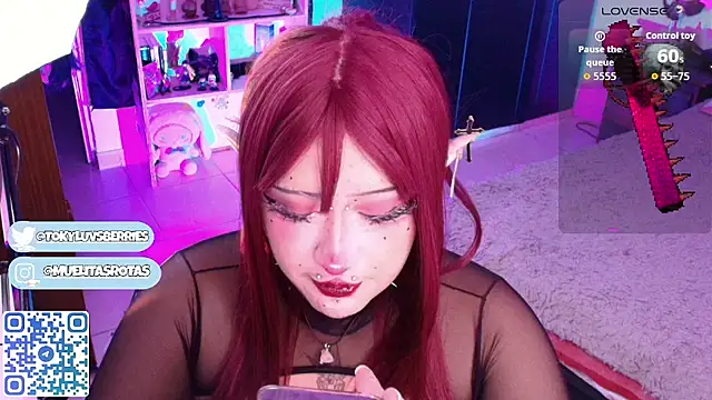Snapshot of toky_doll chatting on 05-21-26, 04:10 toky doll online show from 05-21-26, 04:10