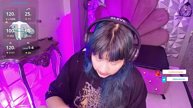 toky doll online show from 11-29-25, 07:58