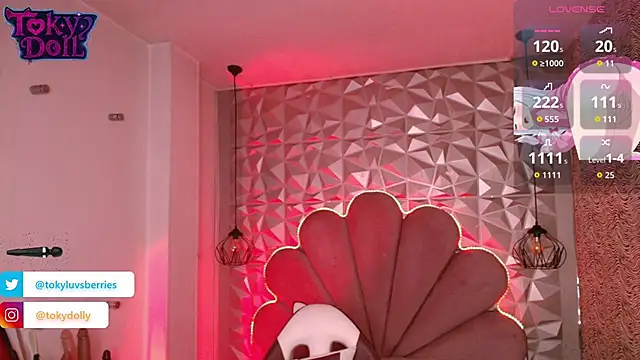 toky doll online show from 09-10-25, 08:52