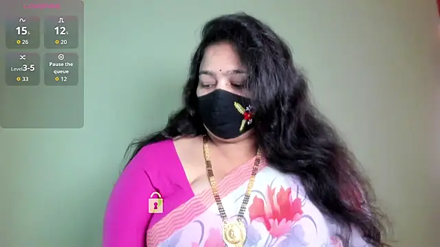 neelu-hoty online show from 07-17-26, 09:28