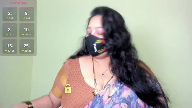 neelu-hoty online show from 07-22-26, 12:51
